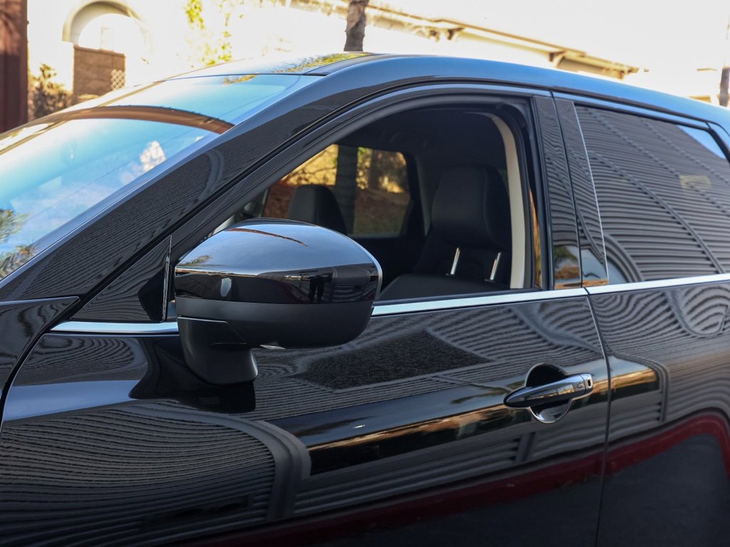 New 2025 Nissan Pathfinder S image 12