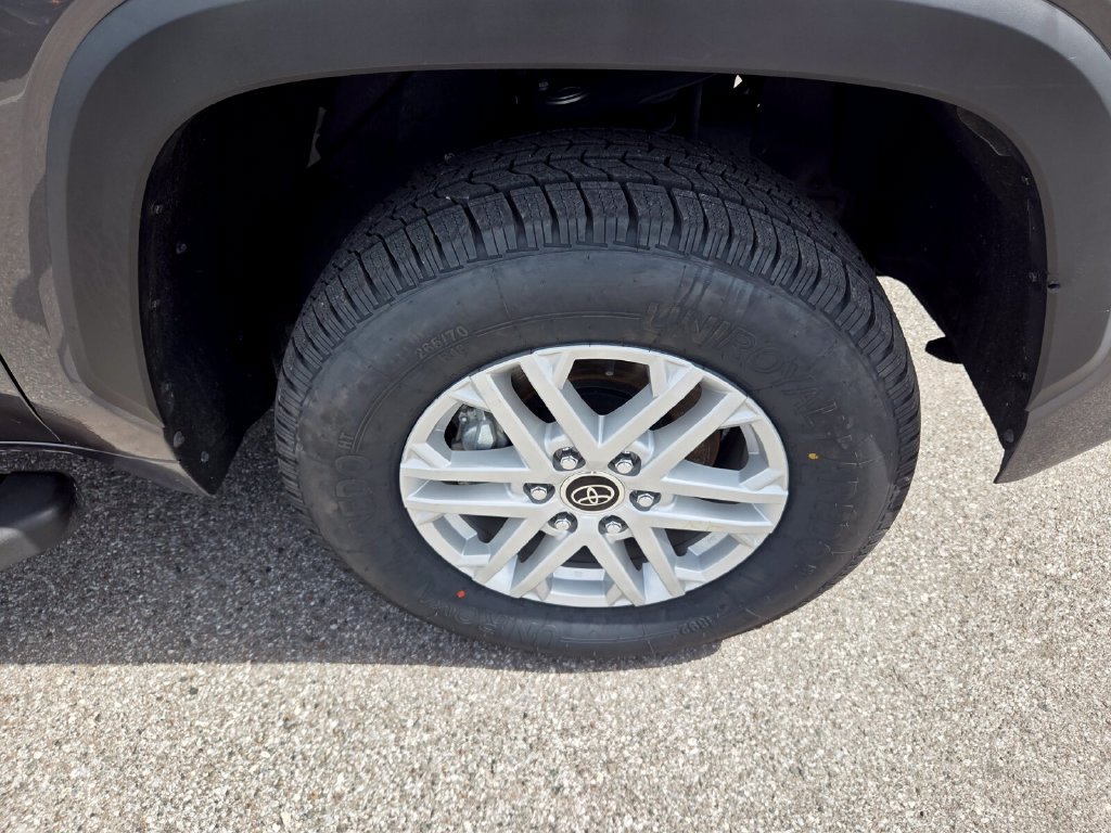 Used 2024 Toyota Tundra SR5 AWD/4WD image 18