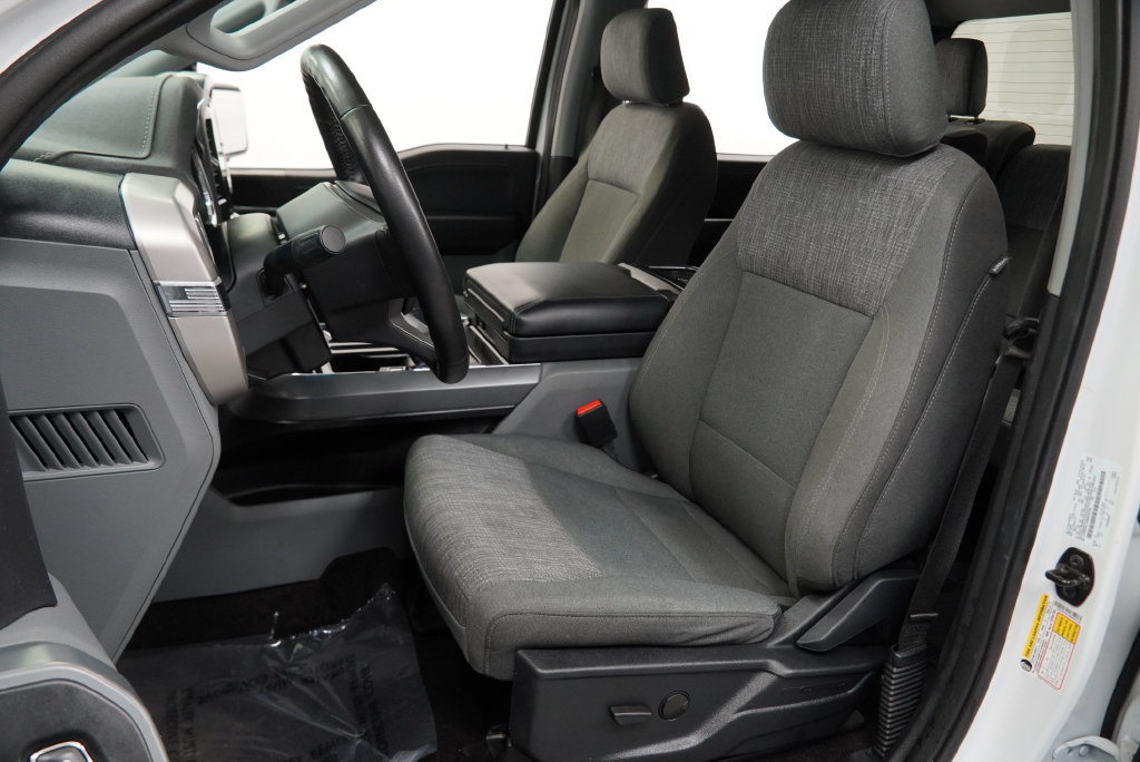 Used 2022 Ford F150 Lightning XLT AWD/4WD image 3