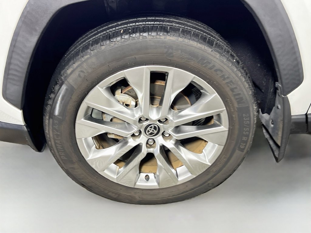 Used 2025 Toyota RAV4 XLE Premium w/ Weather Package FWD image 10