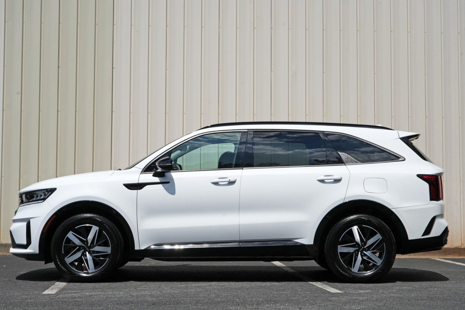 Used 2022 Kia Sorento S FWD image 8