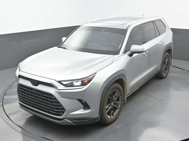 Used 2024 Toyota Grand Highlander AWD image 16