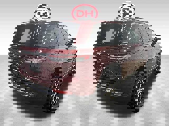 New 2025 Jeep Grand Cherokee Limited w/ Trailer Tow Package image 12