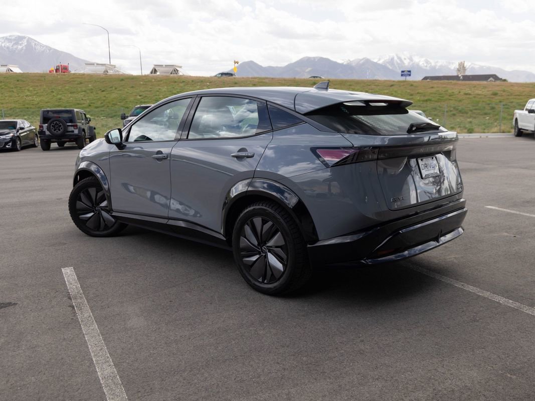 Used 2024 Nissan Ariya AWD image 5