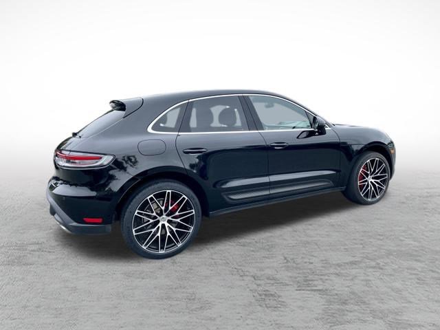 Used 2023 Porsche Macan S w/ Premium Package Plus image 7