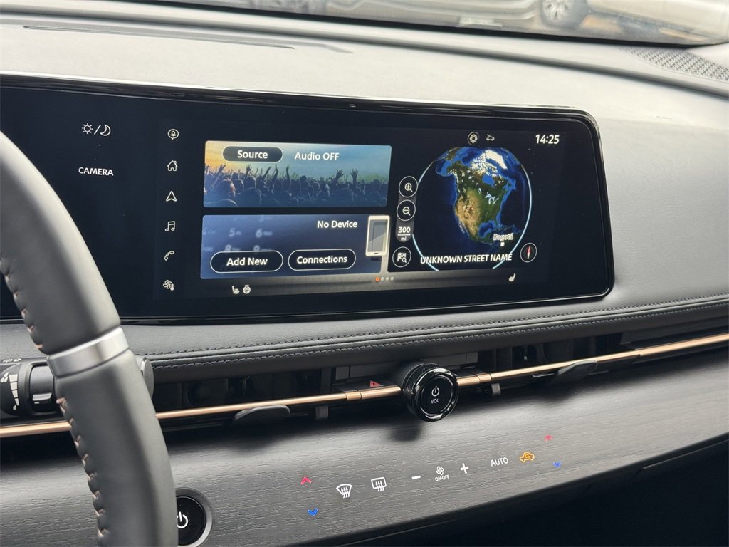 Used 2023 Nissan Ariya AWD image 18