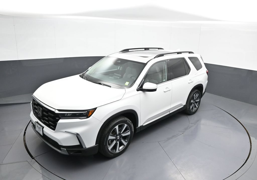 Certified 2024 Honda Pilot Touring image 38