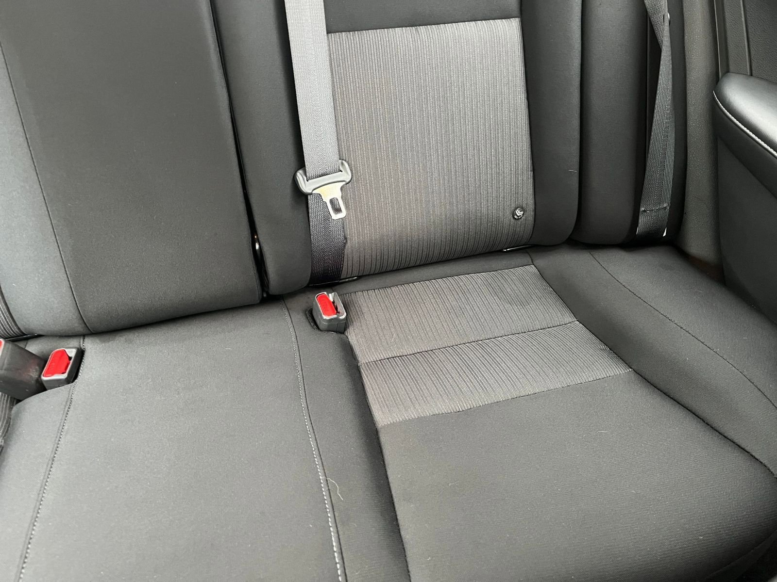 Used 2025 Nissan Sentra SV FWD image 37