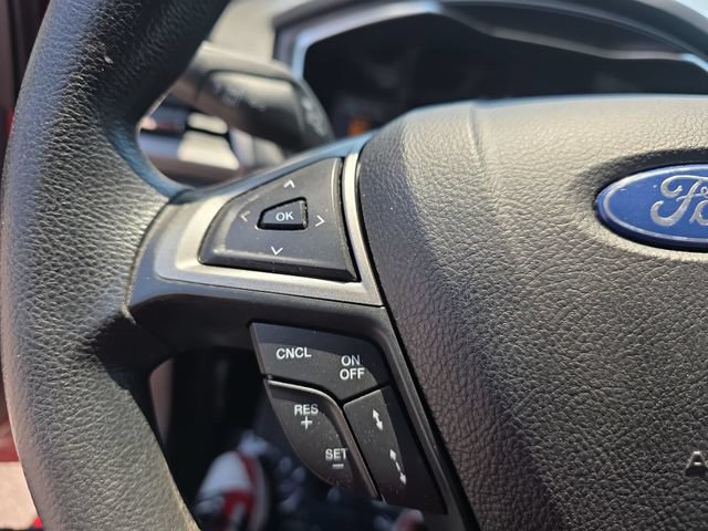 Used 2020 Ford Fusion SE FWD image 17