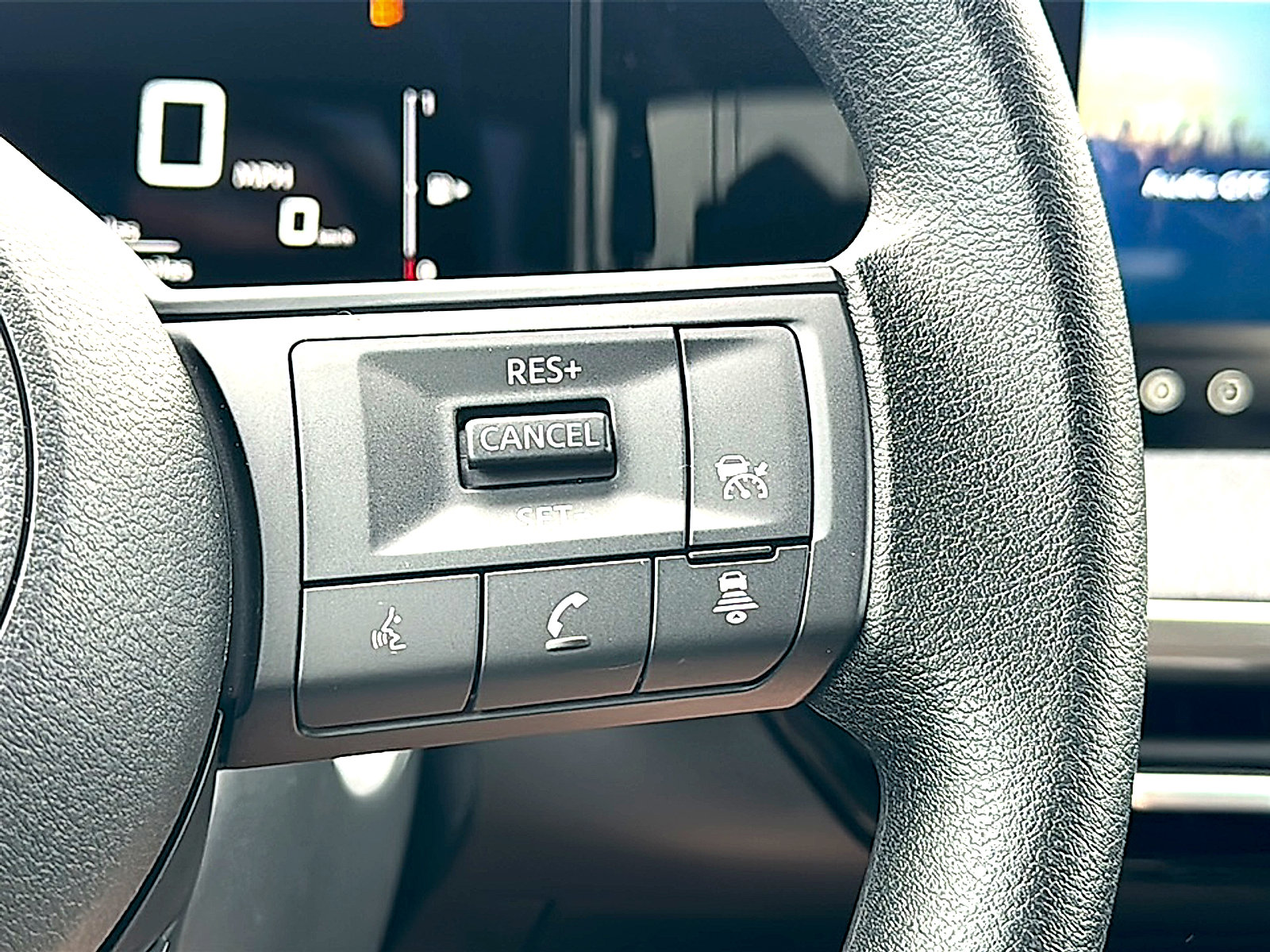 New 2026 Nissan Kicks SV image 18