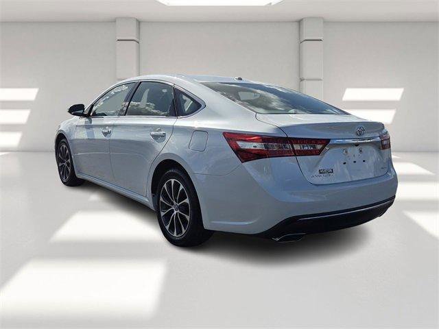 Used 2018 Toyota Avalon XLE Premium w/ All Weather Liner Package image 3