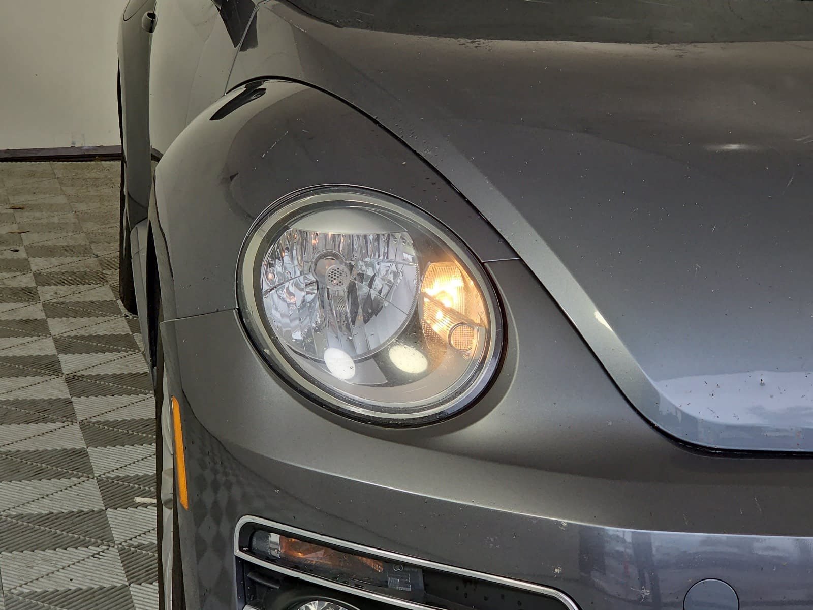 Used 2016 Volkswagen Beetle 1.8T S FWD image 24