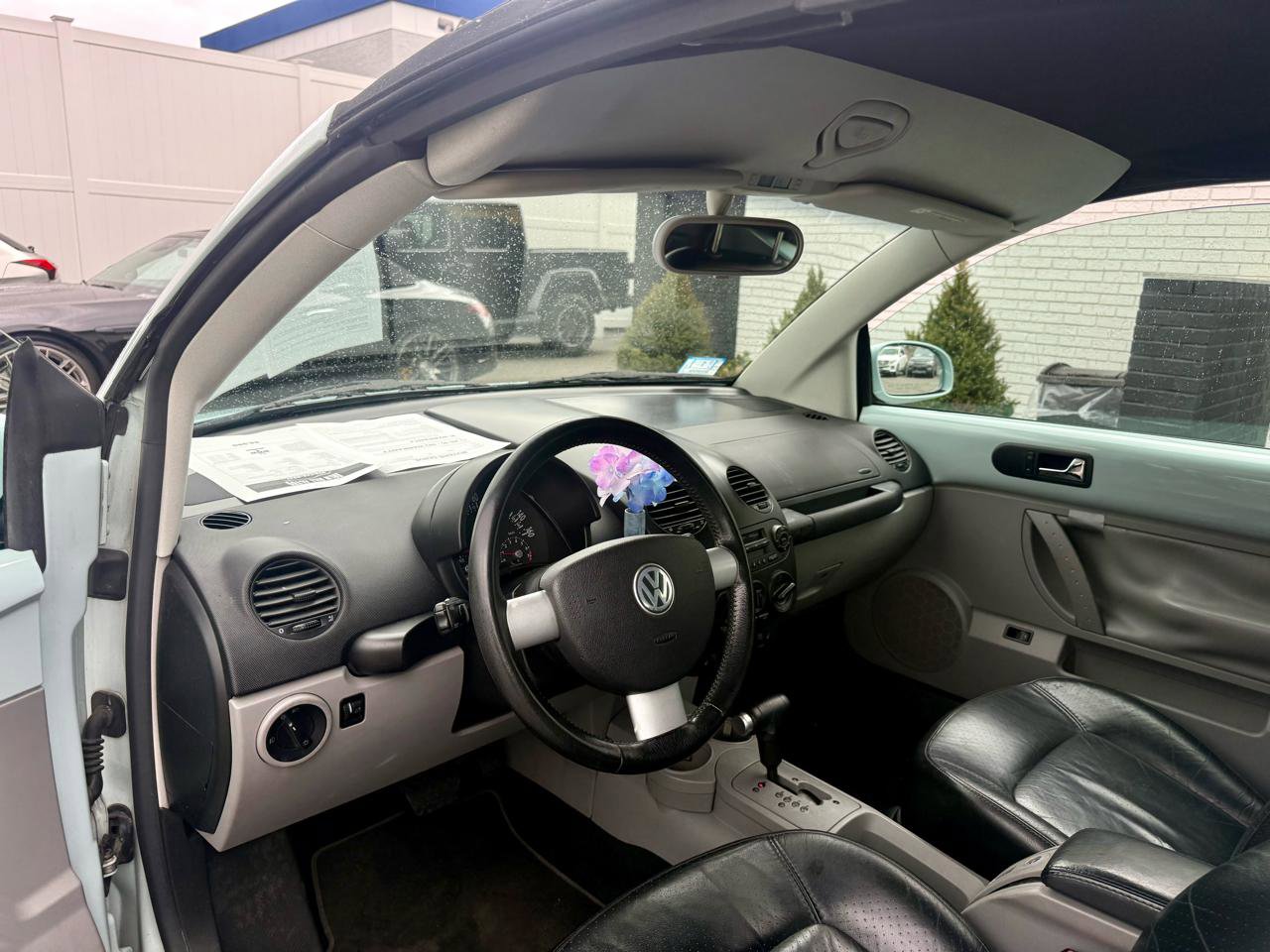 Used 2004 Volkswagen Beetle GLS FWD image 17