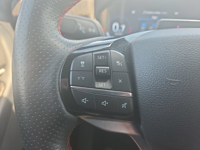 Used 2025 Ford Explorer ST-Line w/ ST-Line Street Pack AWD/4WD image 15