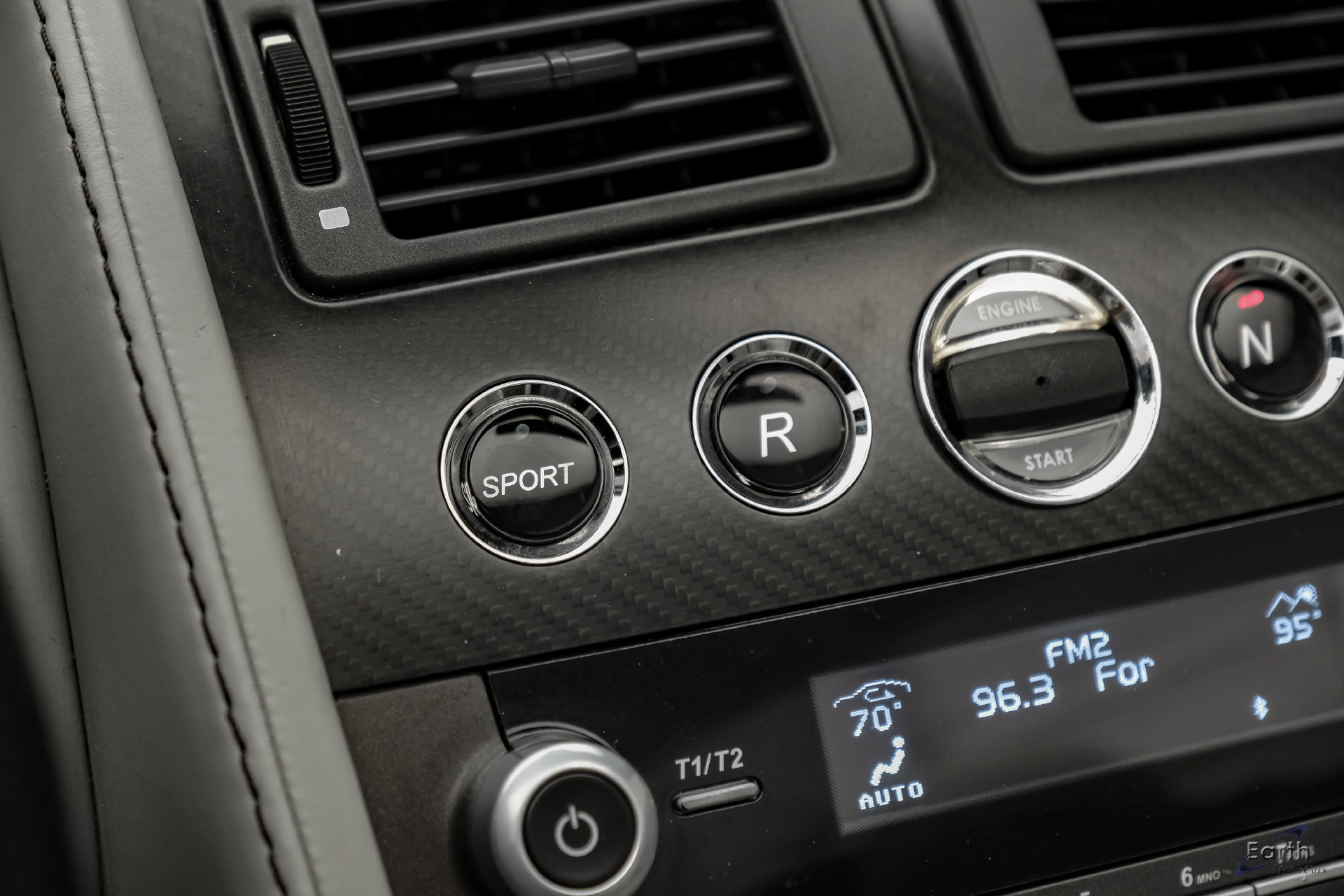 Used 2015 Aston Martin V8 Vantage GT RWD image 75
