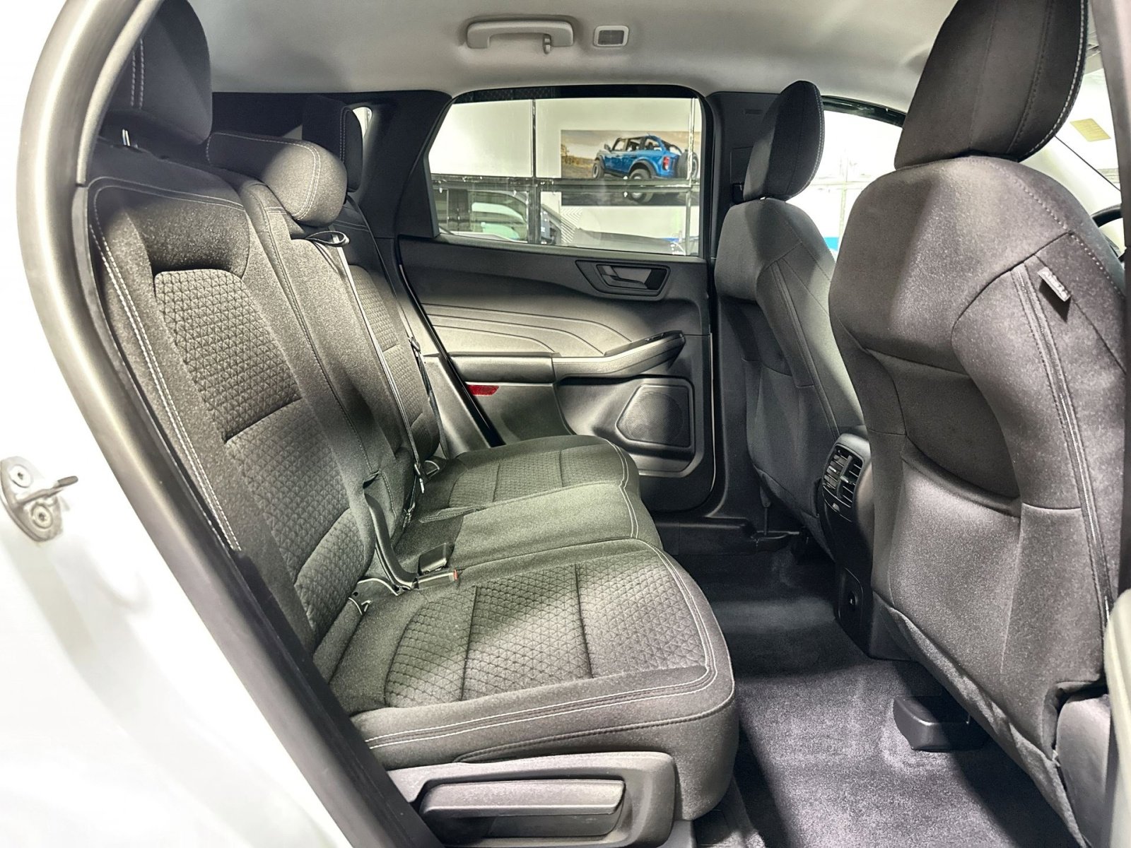 Used 2023 Ford Escape Active AWD/4WD image 31