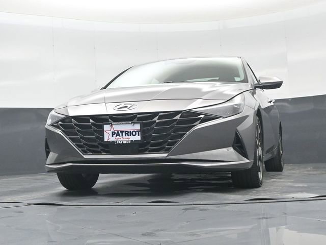 Used 2023 Hyundai Elantra Limited image 44