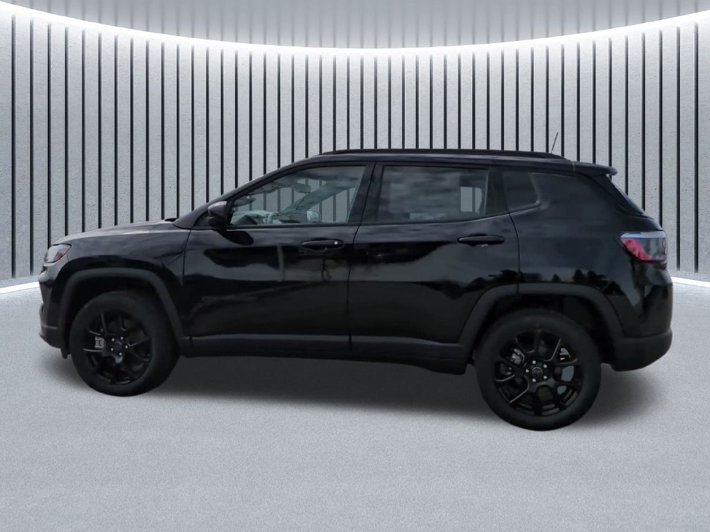 New 2026 Jeep Compass Latitude AWD/4WD image 15