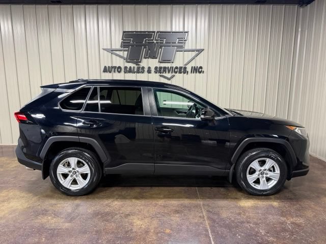 Used 2021 Toyota RAV4 XLE w/ Convenience Package AWD/4WD image 7