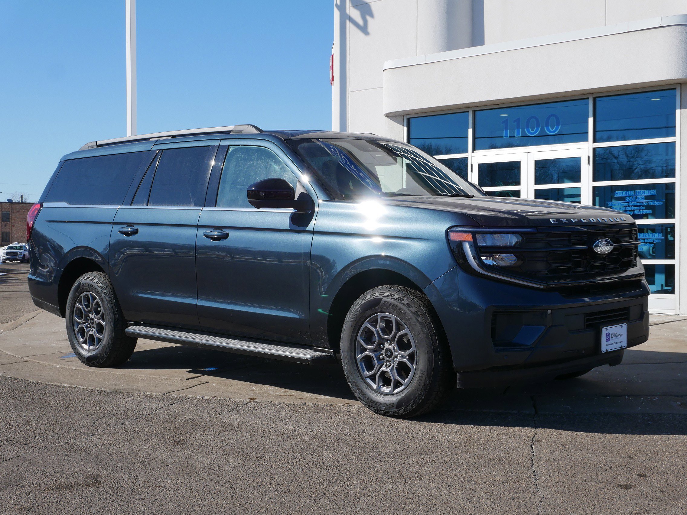 New 2025 Ford Expedition Max Active AWD/4WD image 4