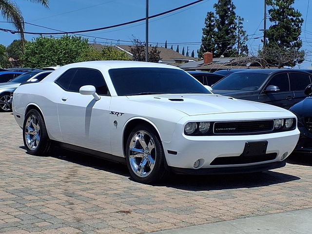 Used 2014 Dodge Challenger R/T RWD image 3