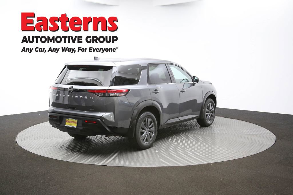 Used 2024 Nissan Pathfinder S image 36
