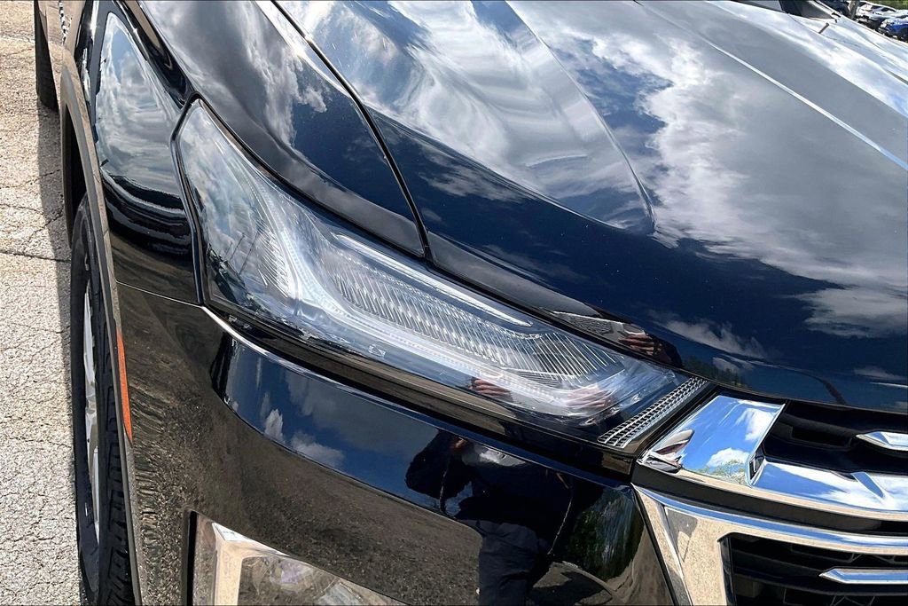 Used 2023 Chevrolet Traverse LT AWD/4WD image 30