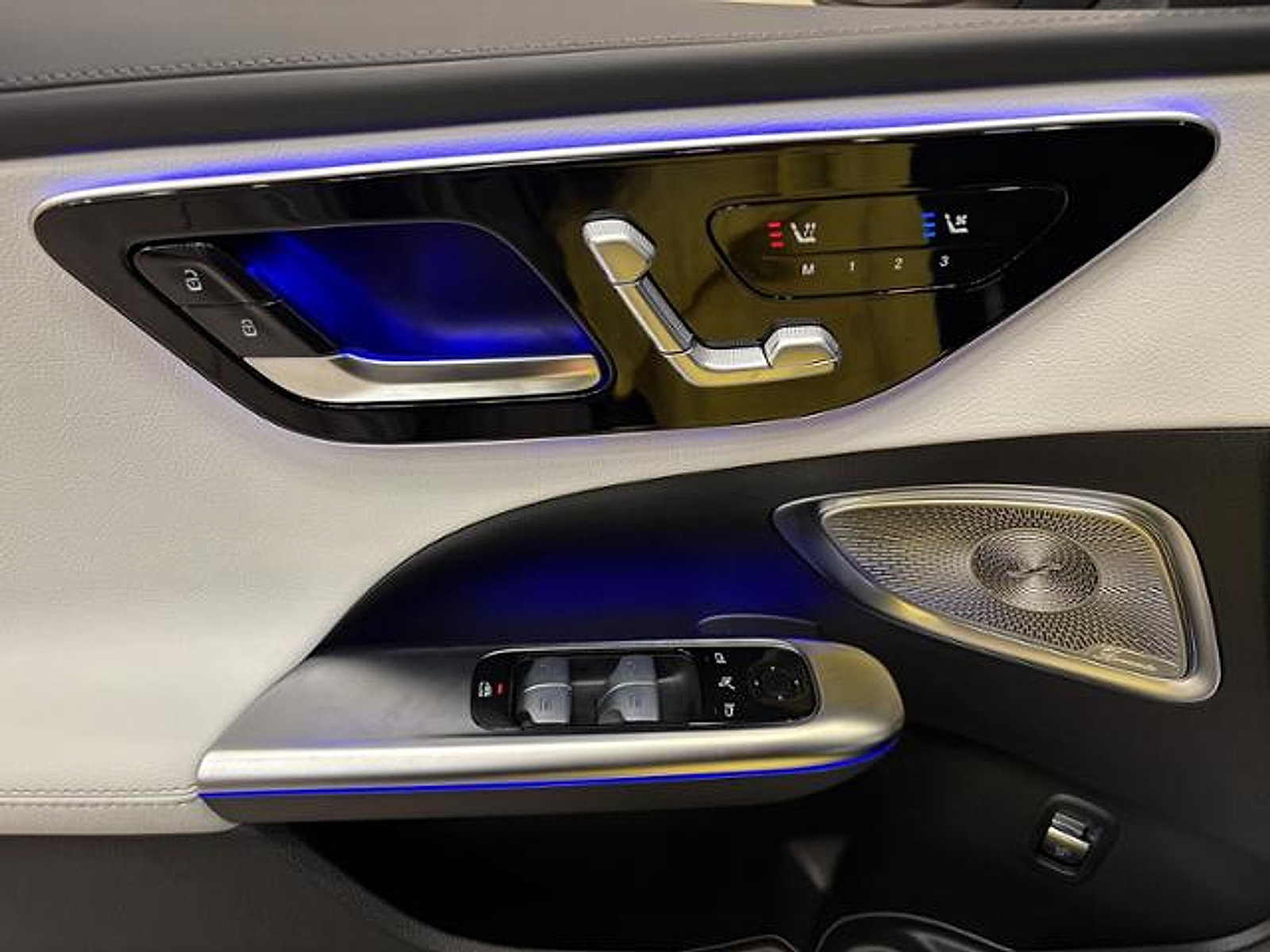 New 2026 Mercedes-Benz C 300 Sedan image 8