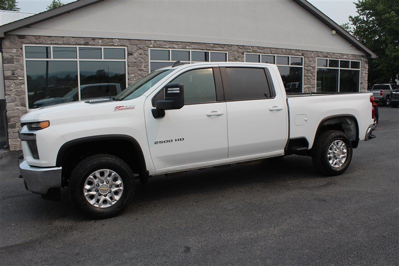 Used 2021 Chevrolet Silverado 2500 LT w/ Z71 Off-Road Package AWD/4WD image 3
