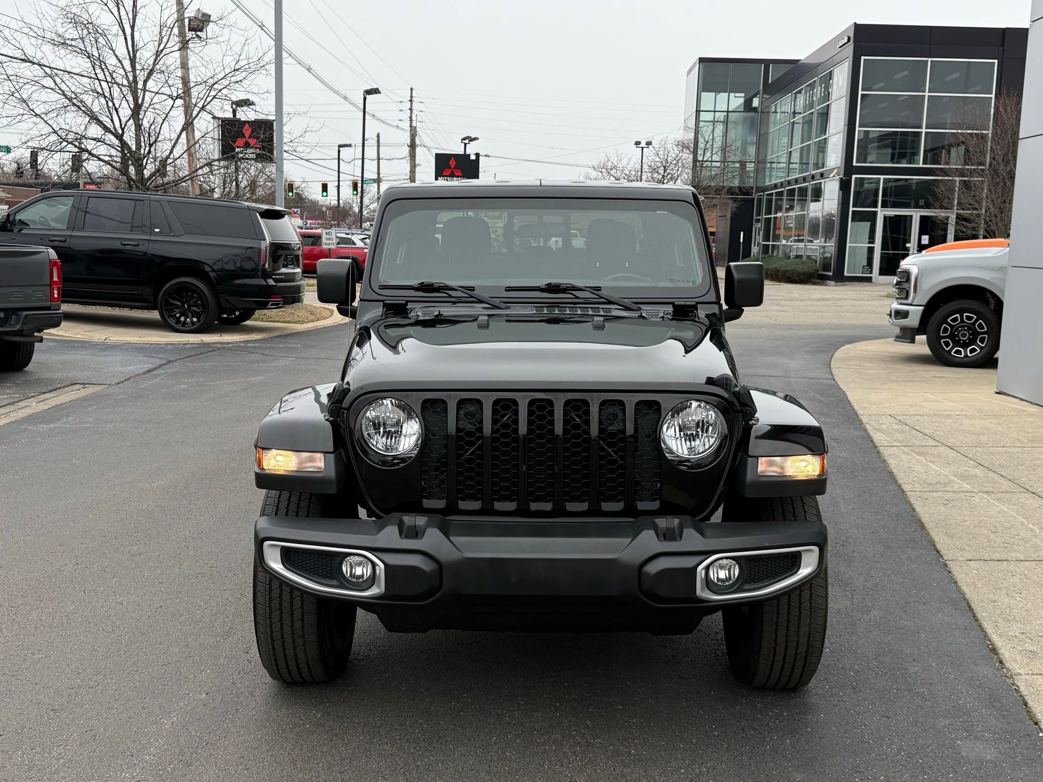Used 2021 Jeep Gladiator Sport image 6