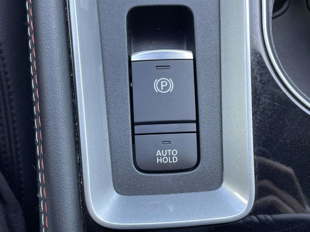 Used 2023 Nissan Altima 2.0 SR FWD image 33