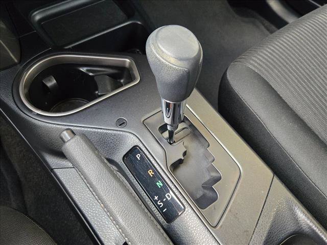 Used 2018 Toyota RAV4 LE FWD image 14