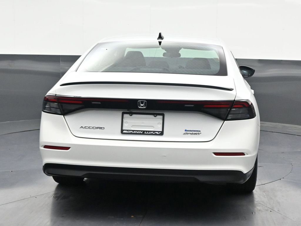 Used 2023 Honda Accord Sport image 4