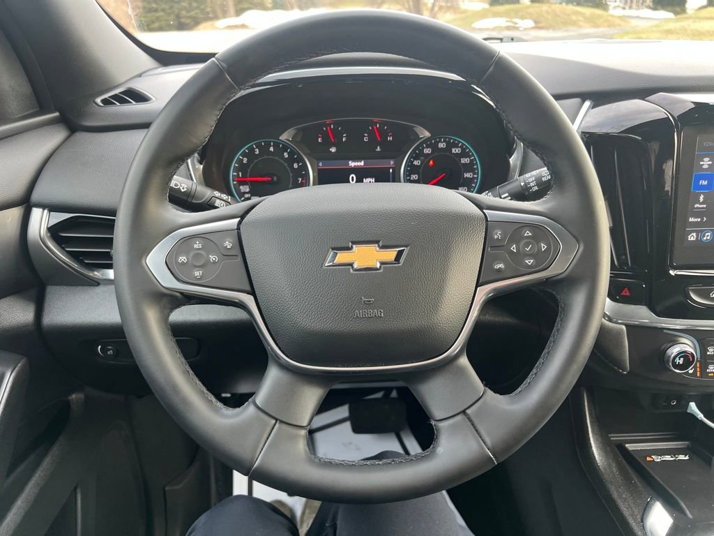 Used 2023 Chevrolet Traverse LT image 12