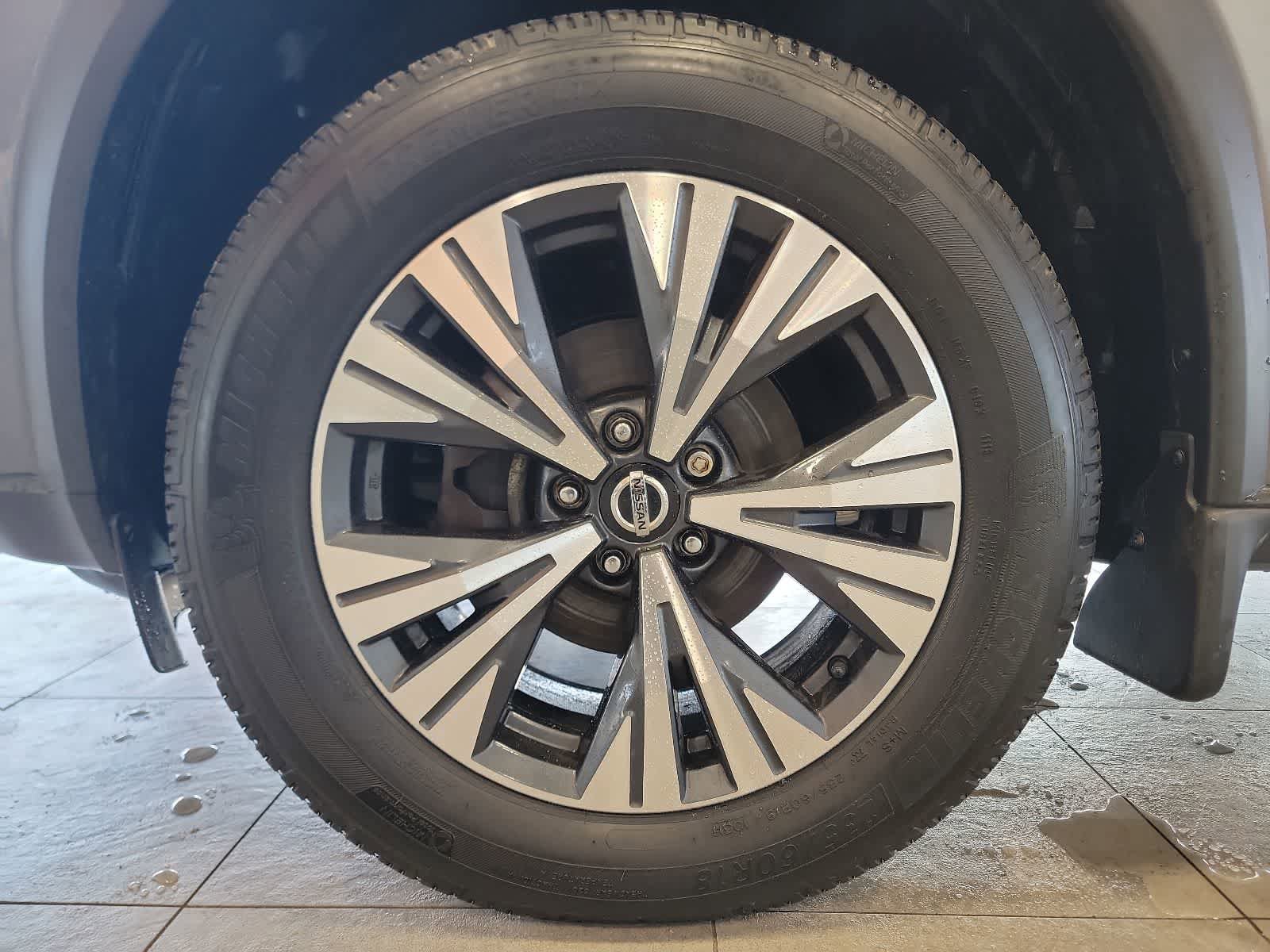 Used 2021 Nissan Rogue SV AWD/4WD image 11