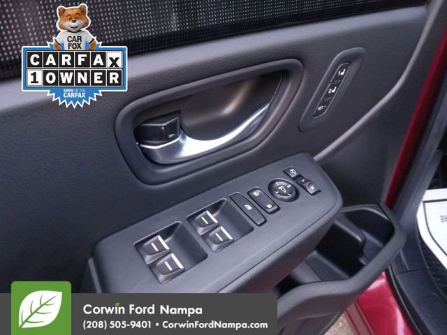 Used 2025 Honda Pilot Black Edition image 11