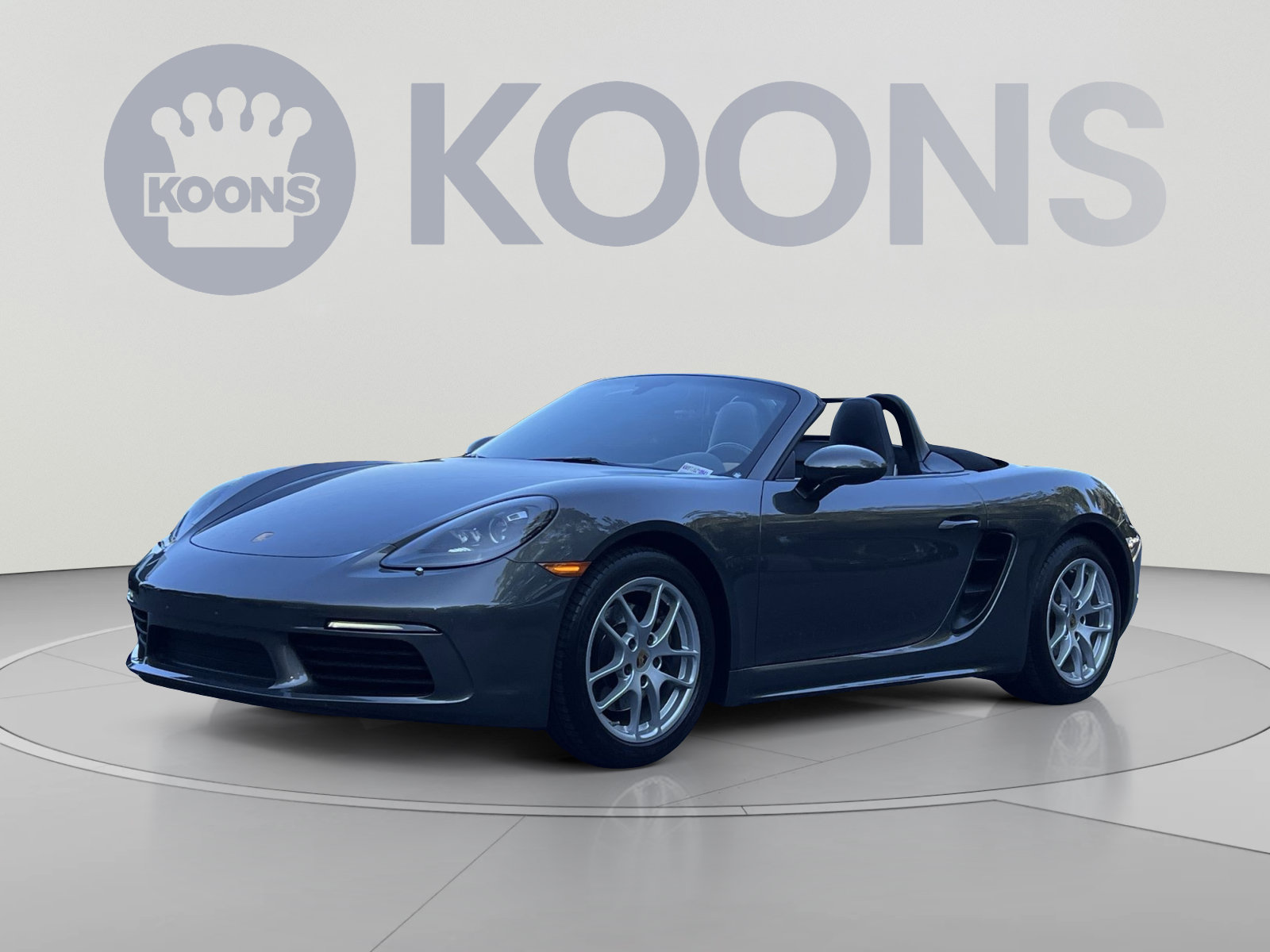 Used 2018 Porsche 718 Boxster RWD image 1