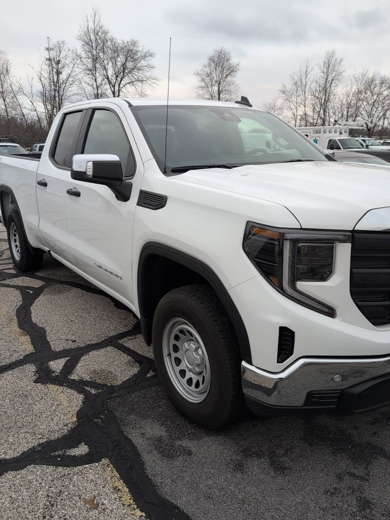 Used 2025 GMC Sierra 1500 Pro w/ Pro Value Package image 13