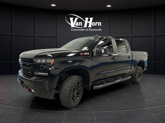 Used 2021 Chevrolet Silverado 1500 LT Trail Boss w/ Convenience Package II AWD/4WD image 3