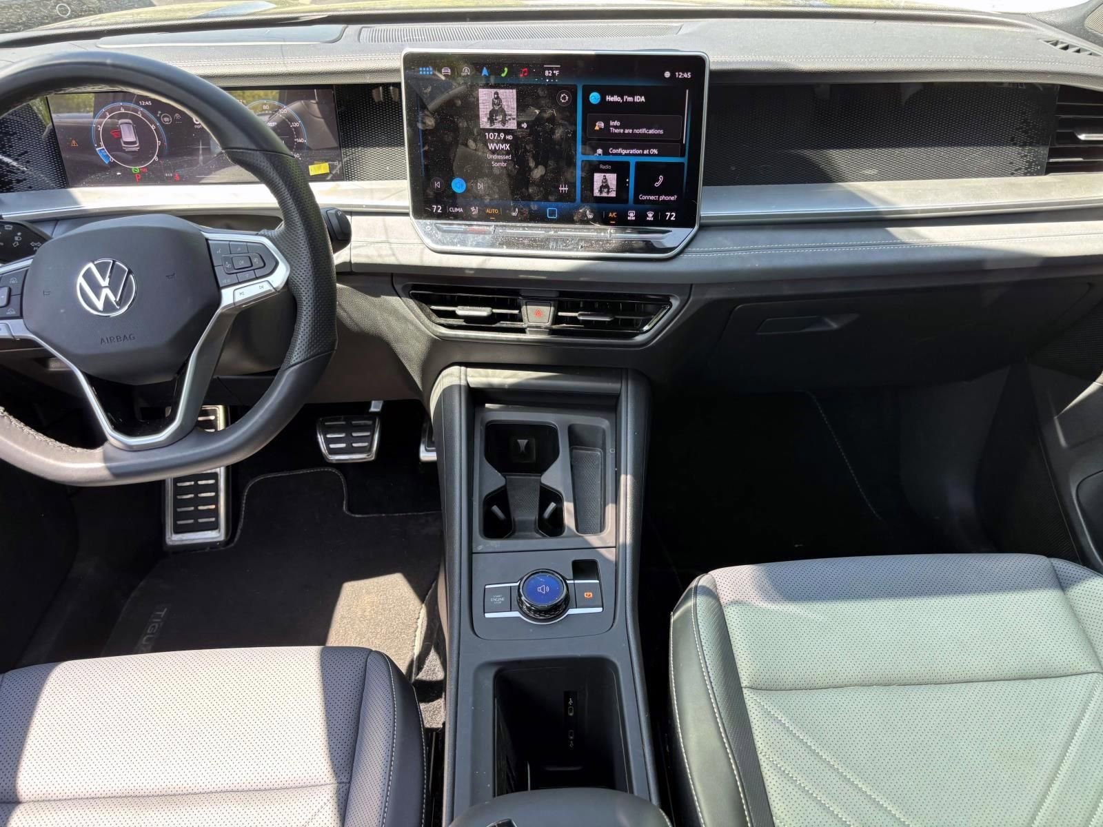 Used 2025 Volkswagen Tiguan SE R-Line AWD/4WD image 29