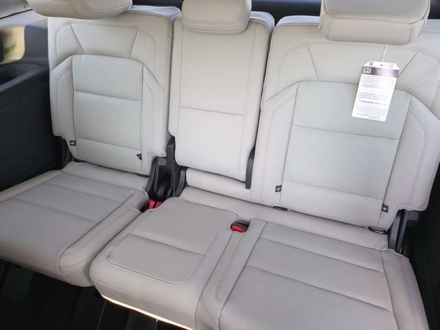 Used 2025 Lincoln Navigator Reserve AWD/4WD image 32