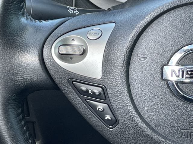 Used 2015 Nissan Juke SV w/ Technology Package FWD image 13