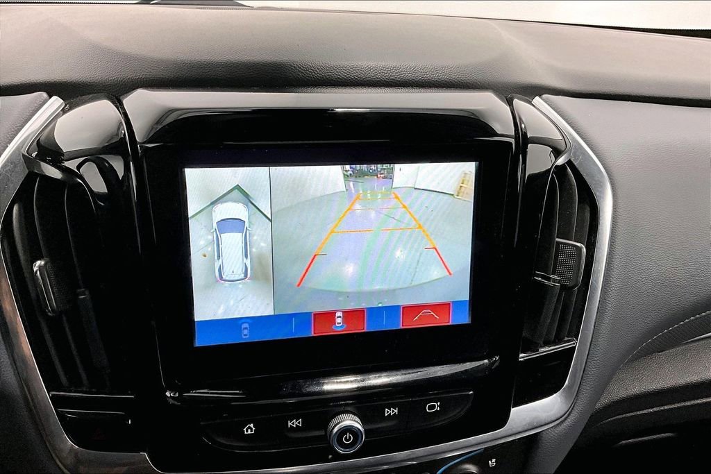 Used 2018 Chevrolet Traverse Premier w/ Driver Confidence II Package FWD image 28