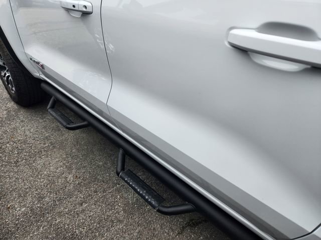 Used 2025 GMC Canyon AT4 w/ Technology Plus Package image 8