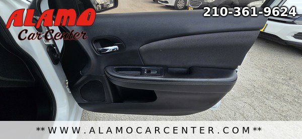 Used 2013 Dodge Avenger SE image 17