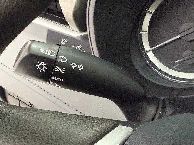 Used 2023 Toyota Highlander L FWD image 14