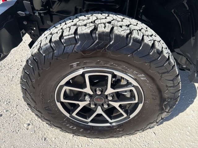 Used 2024 Jeep Wrangler Unlimited Rubicon AWD/4WD image 27