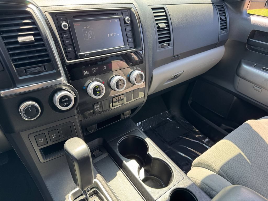 Certified 2019 Toyota Sequoia SR5 AWD/4WD image 29