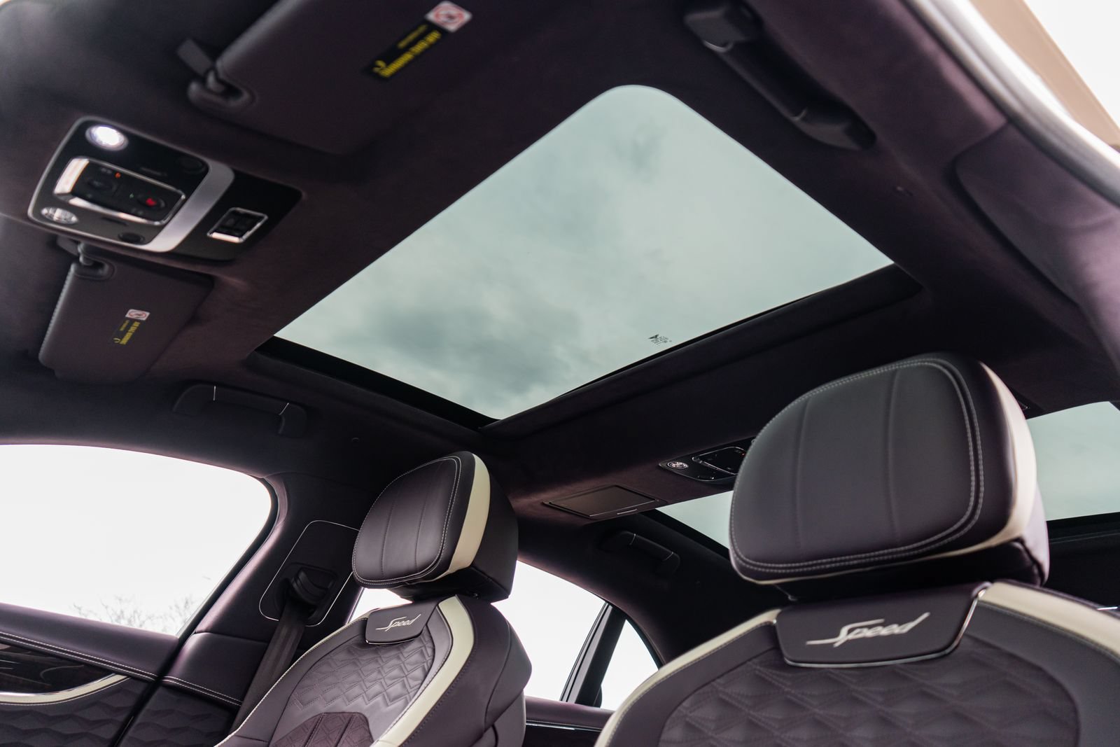 Certified 2025 Bentley Flying Spur Plug-In Hybrid AWD/4WD image 28