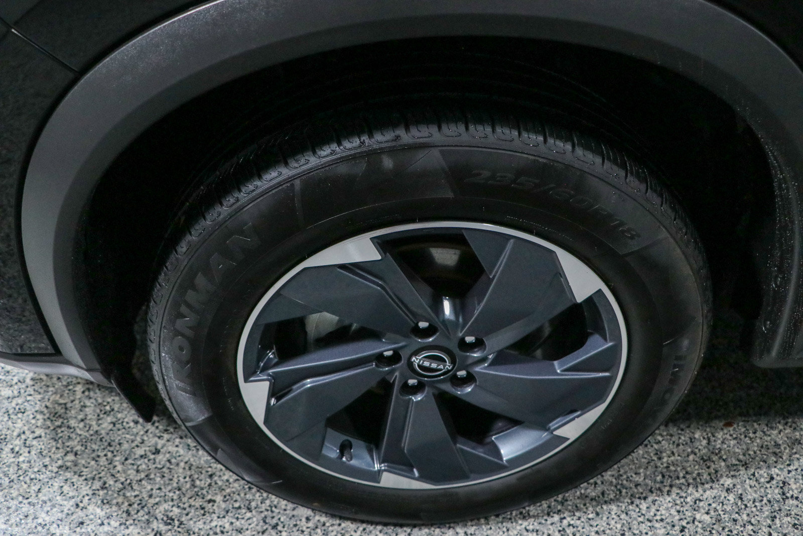 Used 2024 Nissan Rogue SV FWD image 11